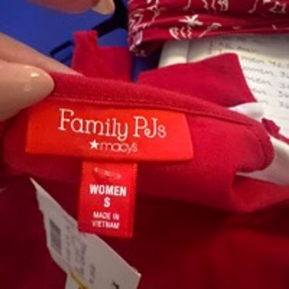 Macy’s Family PJs Pajamas Set, Ornaments Red & White‎ - Picture 3 of 4